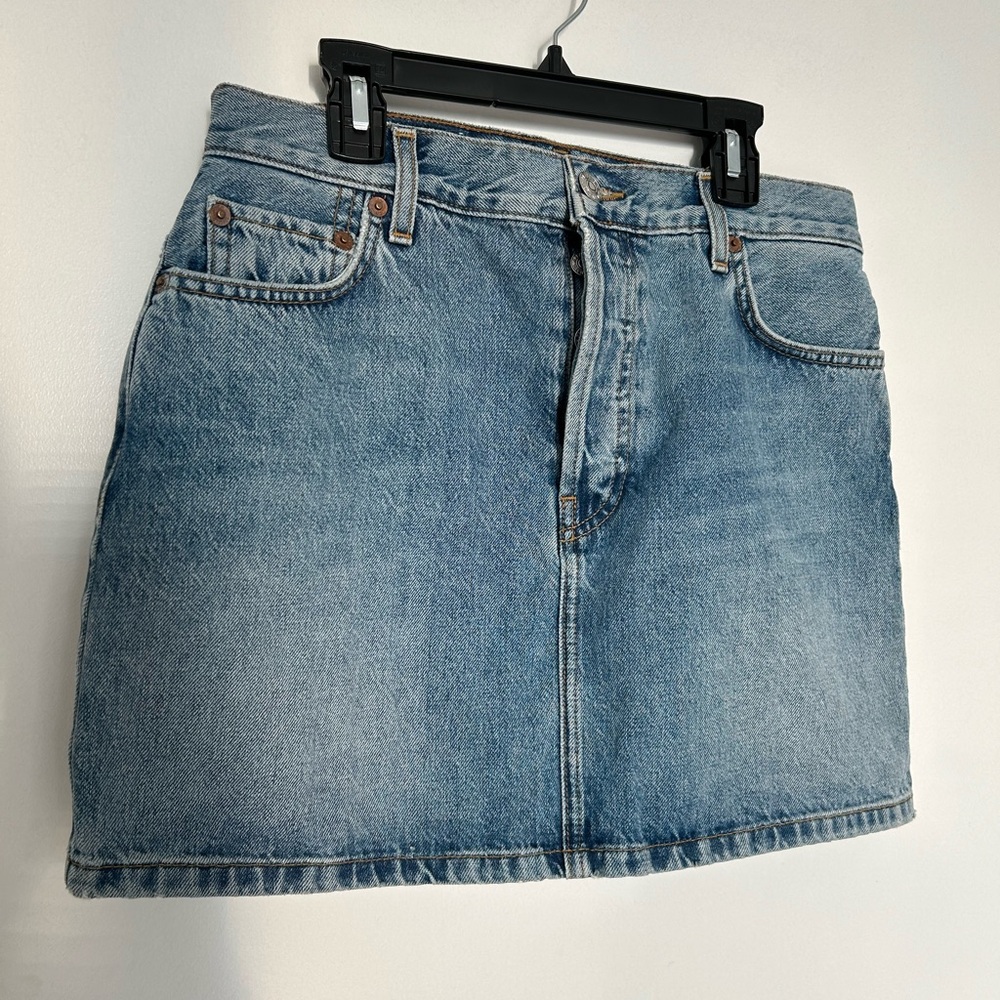 Re/done gorgeous jean mini skirt classic staple and gorgeous jean color